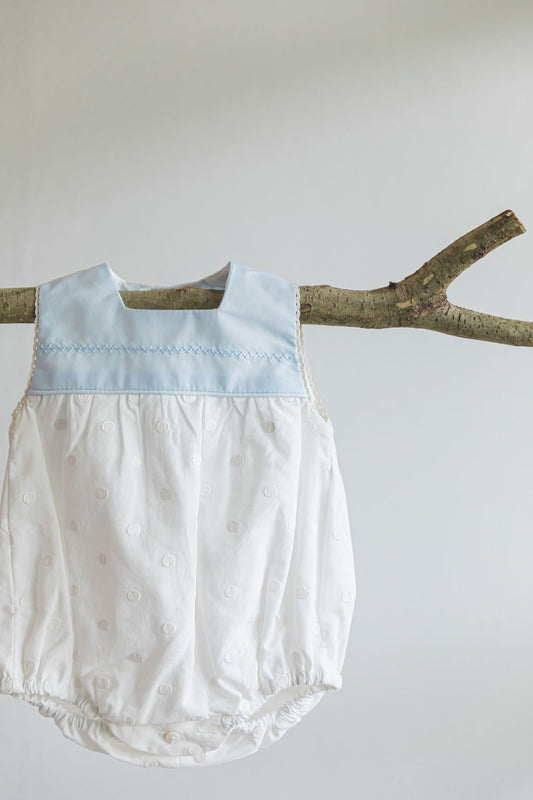 On the clouds bubble